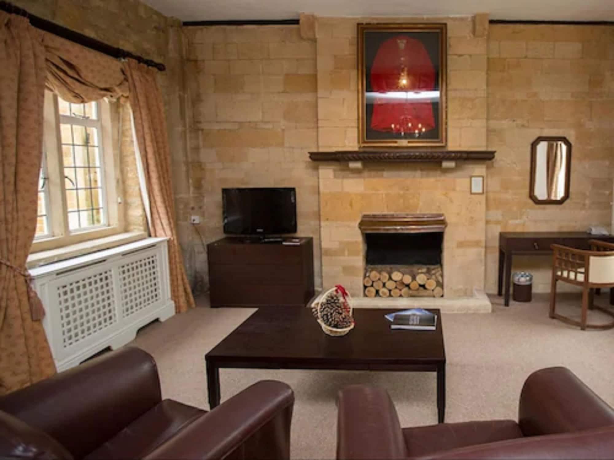 Wyck Hill House & 4*