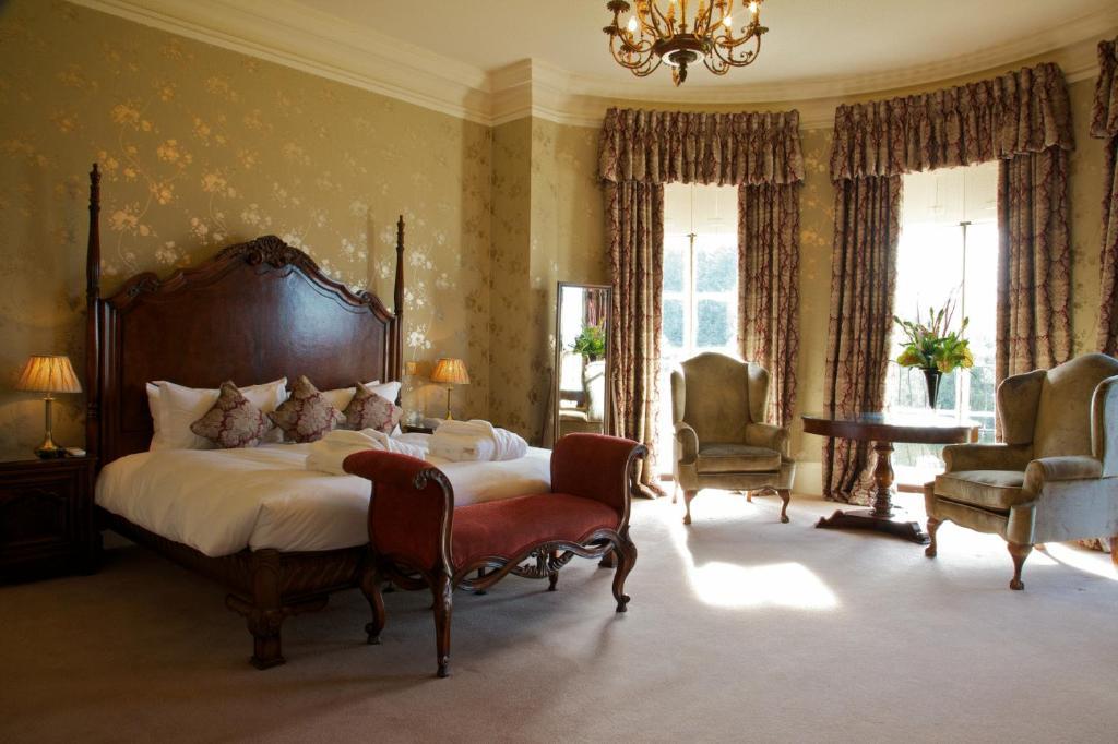 Wyck Hill House & Wyck Rissington